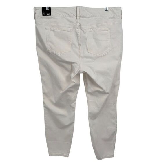 Torrid Straight Leg Denim Jeggings White Size 22R NWT - Picture 5 of 9